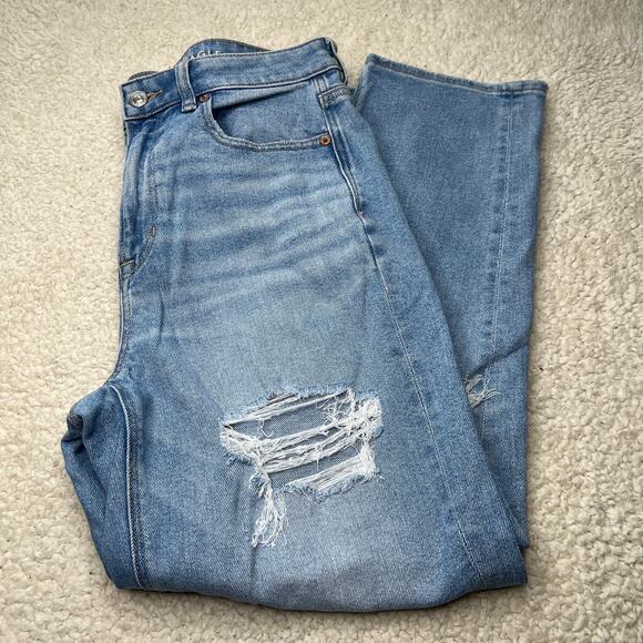 American Eagle Stretch Light Wash Distressed Jeans 8 Short - Picture 1 of 7